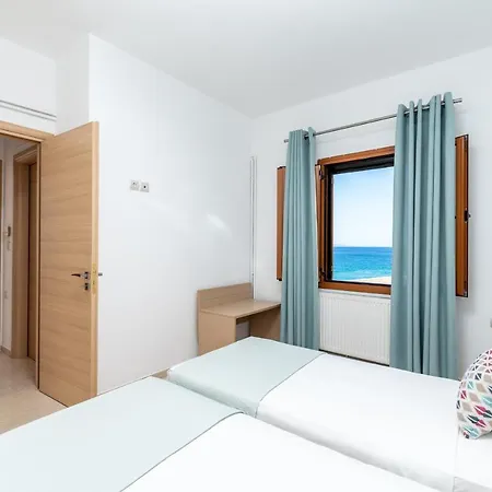 Simon And Apartament *